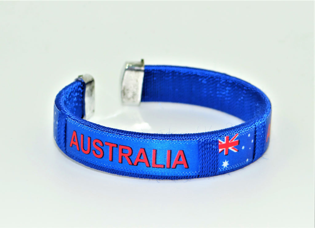 Australia C-Bracelet